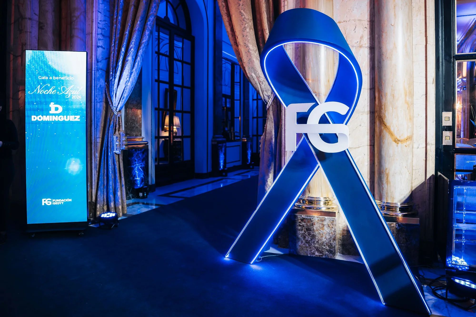 El lazo azul de la Fundación Gedyt